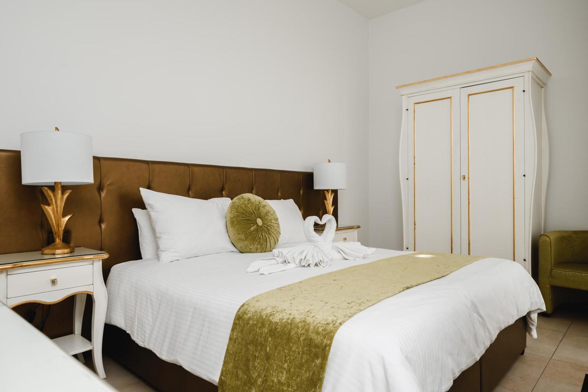 Giorgio Boutique Hotel Слима Экстерьер фото