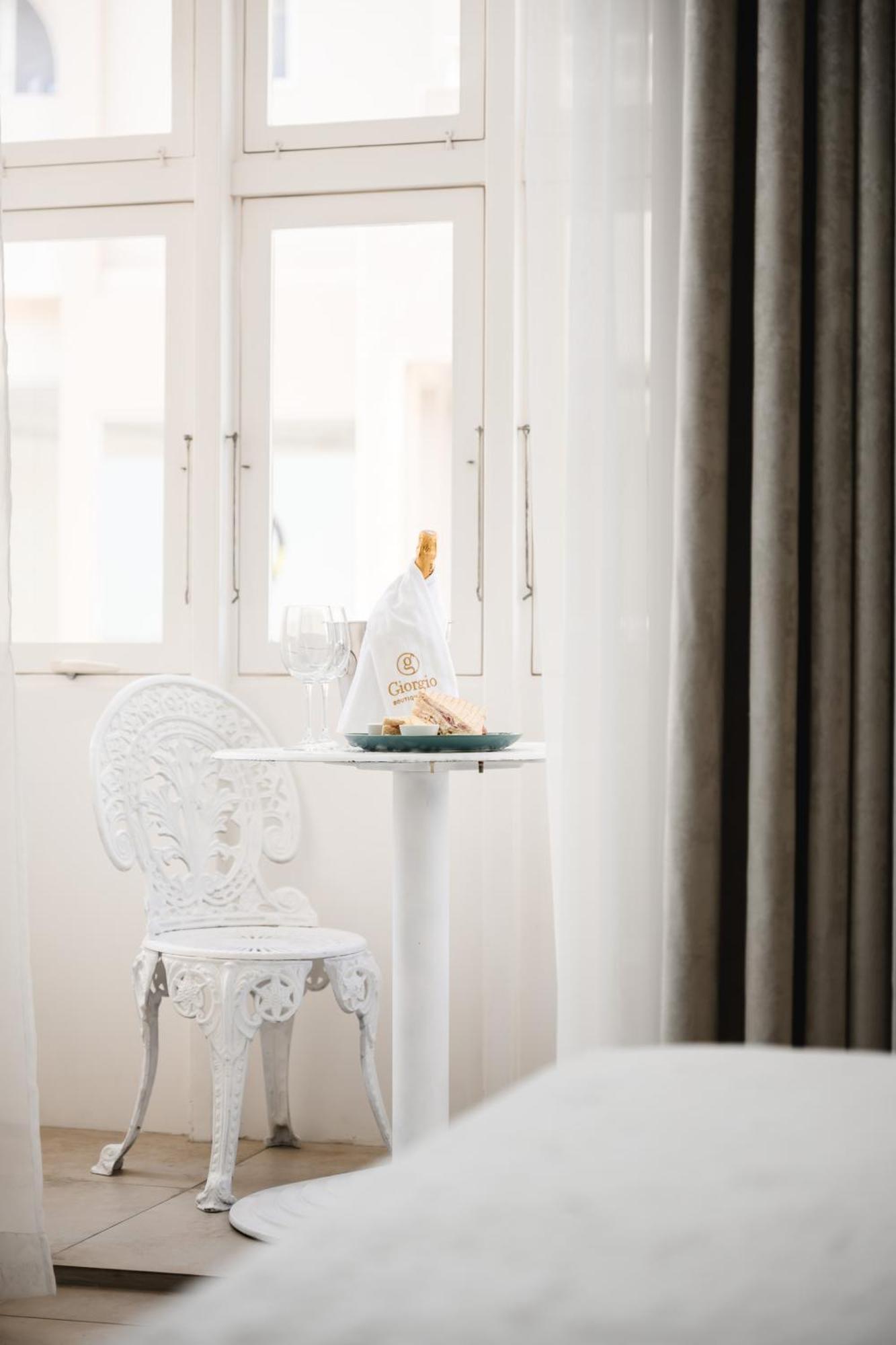 Giorgio Boutique Hotel Слима Экстерьер фото