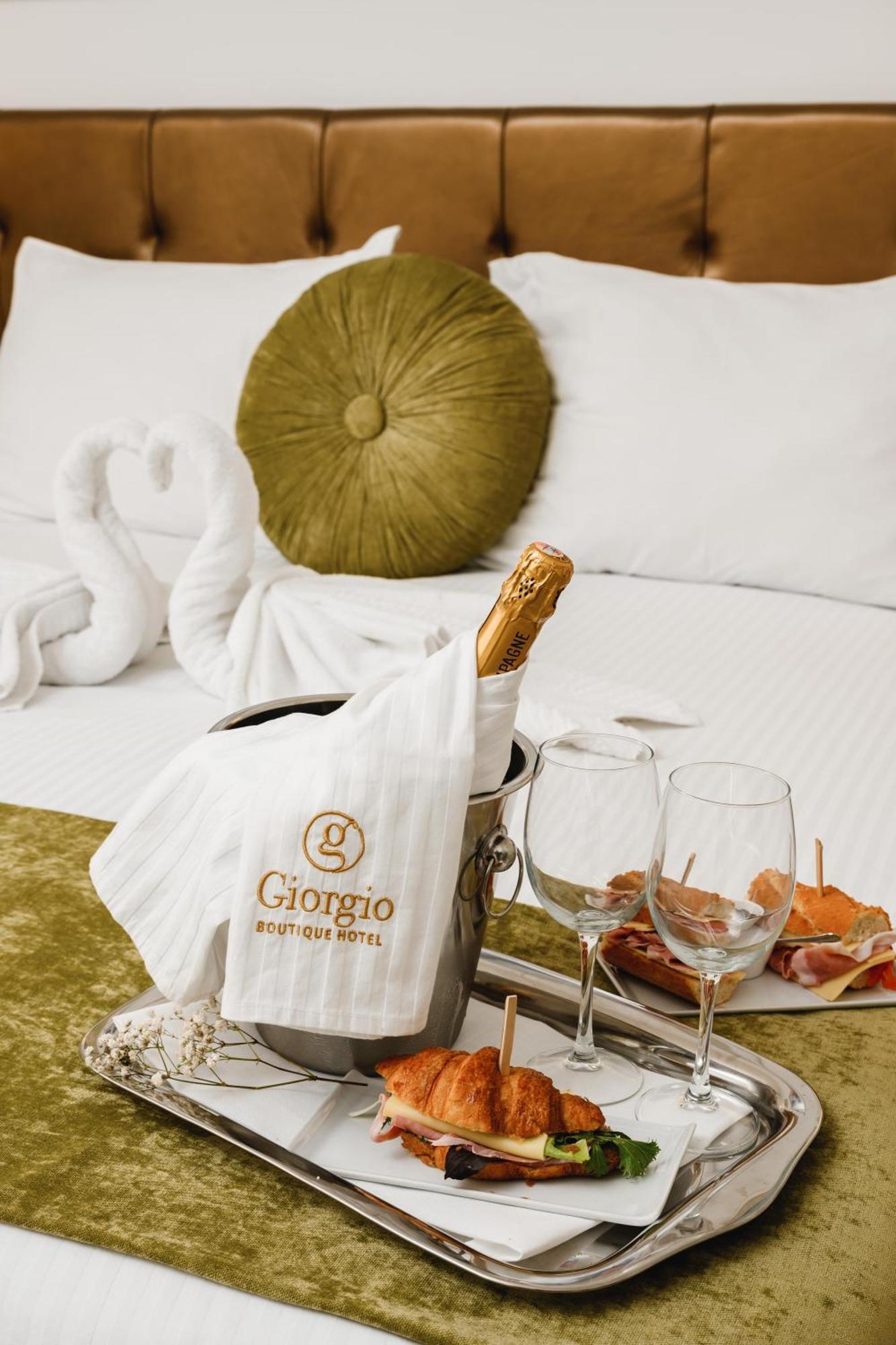 Giorgio Boutique Hotel Слима Экстерьер фото